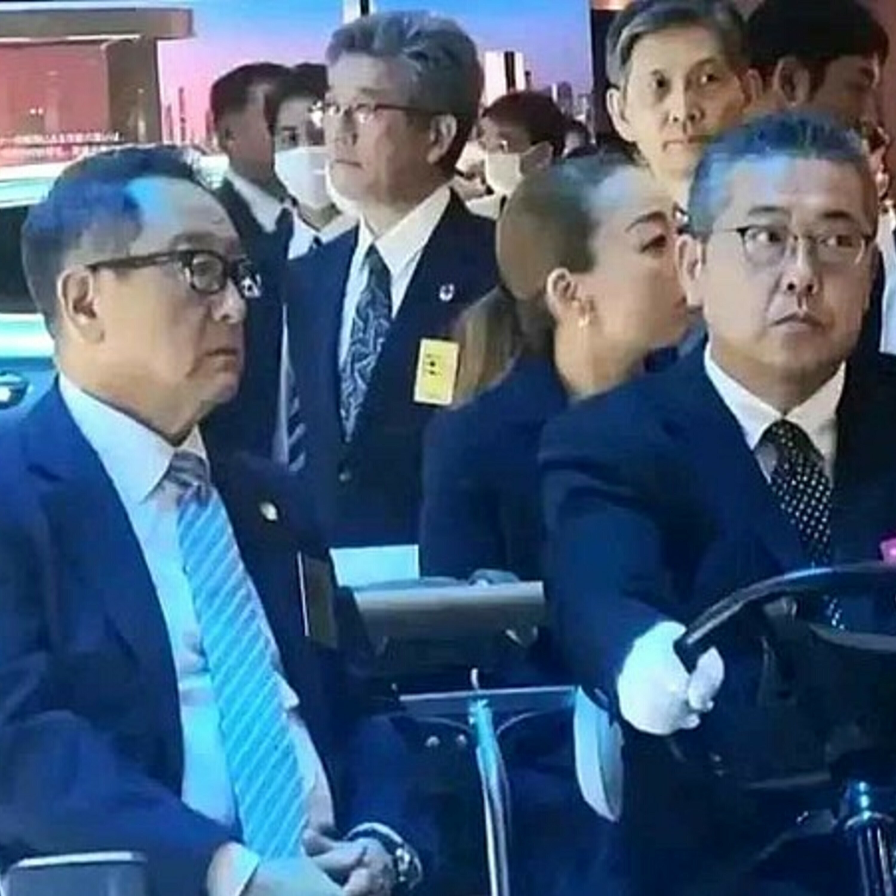 55: 从 0 到 470 万,与车云程里聊中国汽车出海大爆发 Episode cover