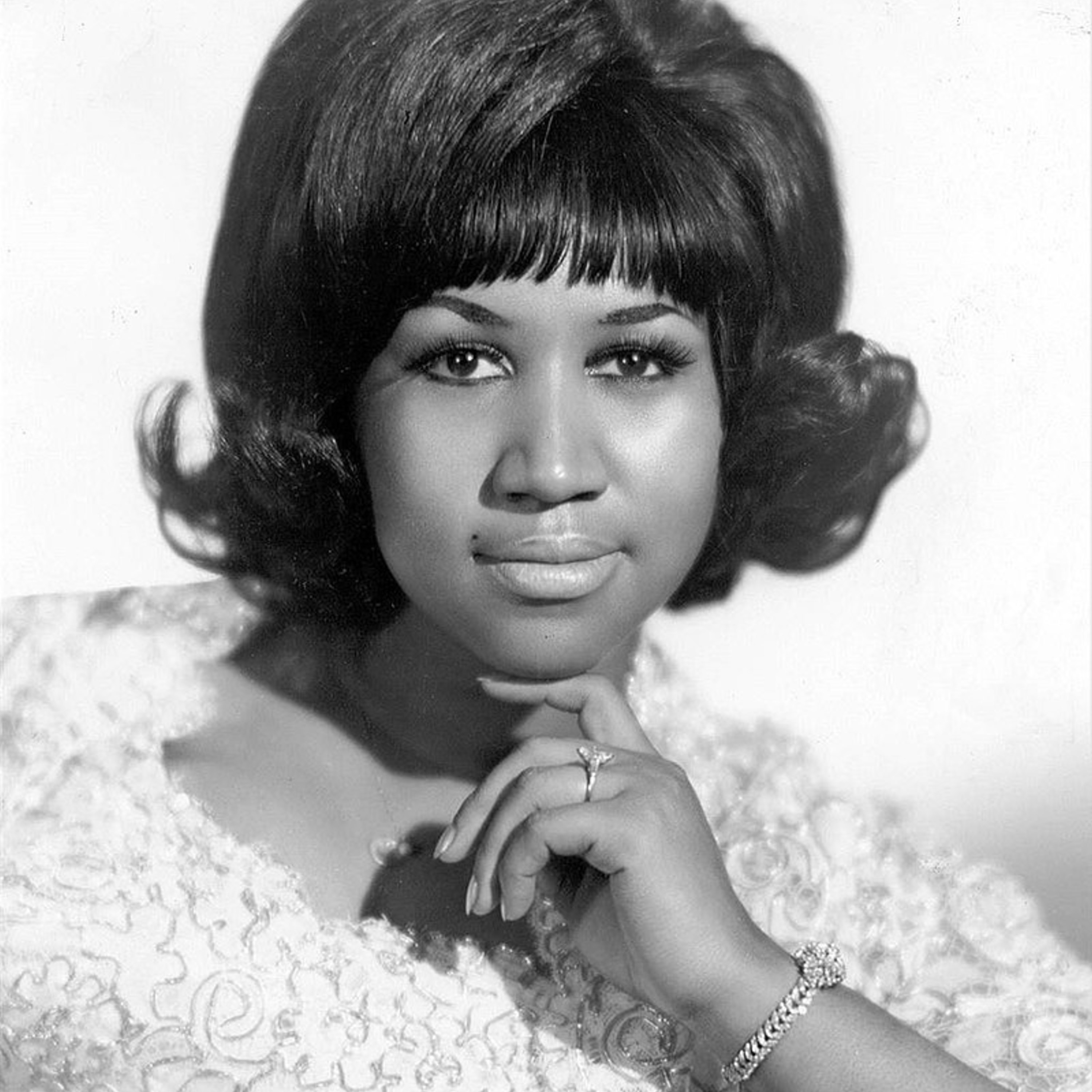Eat! Drink! Smoke! - Snack Size Edition - The Funeral Of Aretha Franklin episode artwork