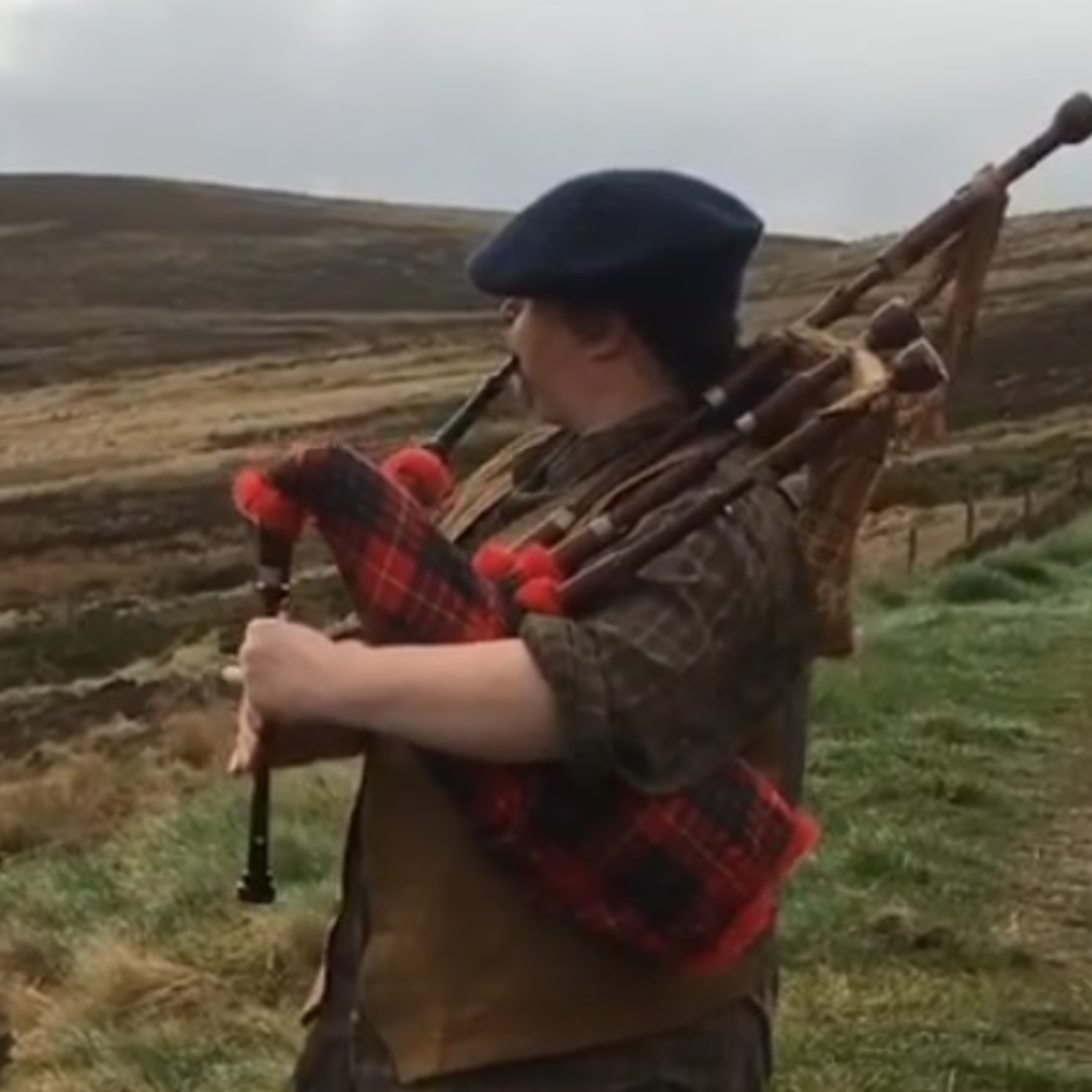 Wetootwaag\'s Bagpipe and History Podcast