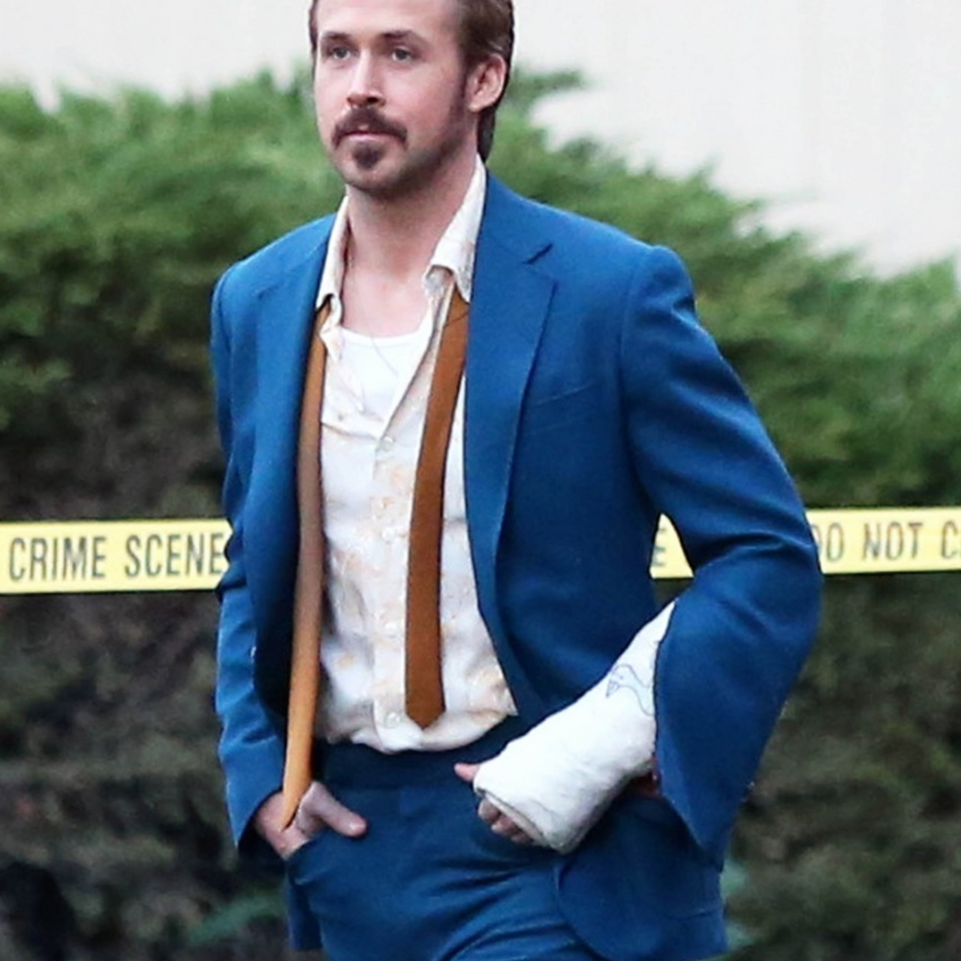 Славный гослинг. Гослинг nice guys. 2016 The nice guys Ryan Gosling. Райан Гослинг коп. Ryan Gosling the nice guys 2015.